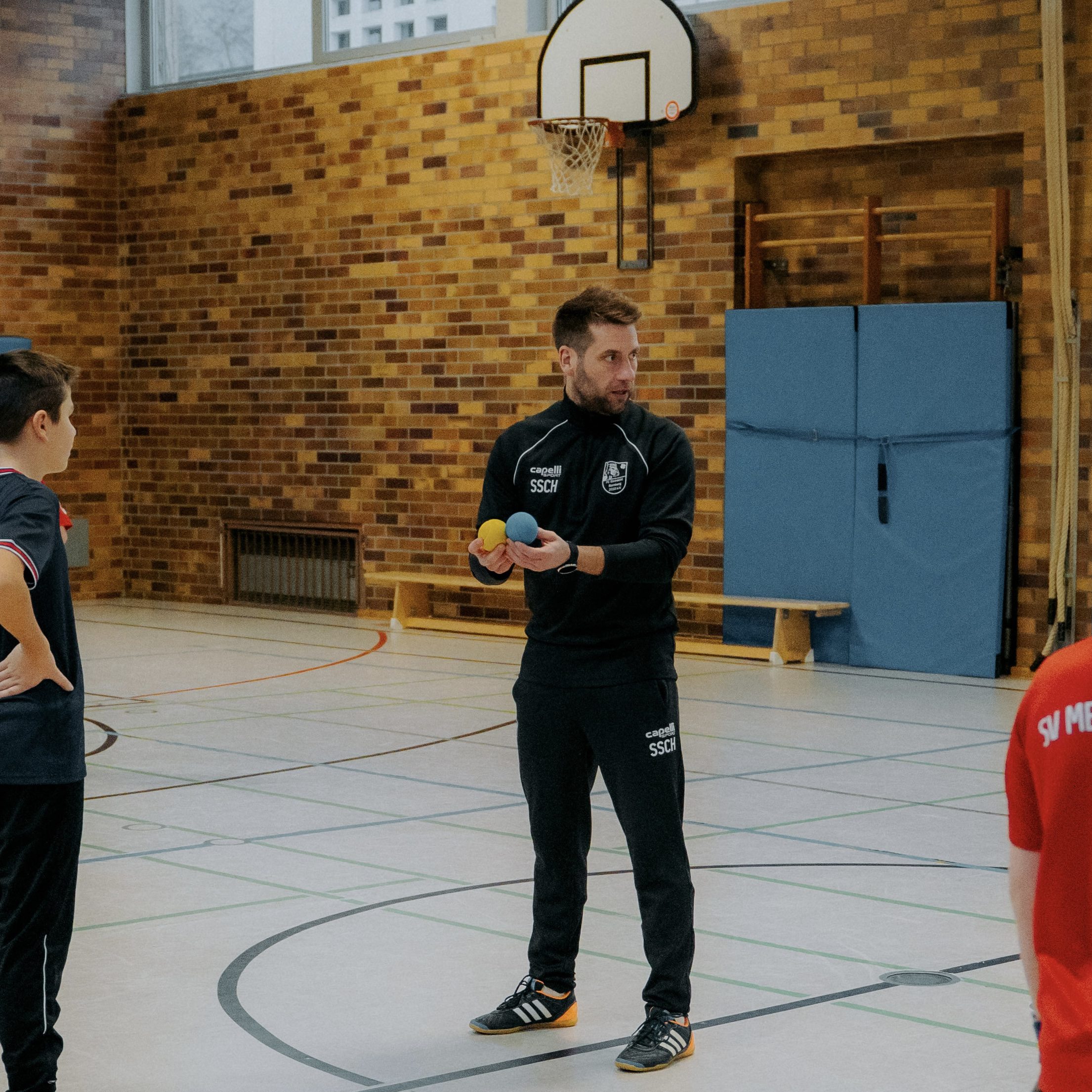 AEC21B56-9AE4-4C1D-B39E-DC23315771FB